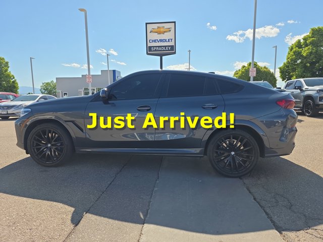2022 BMW X6 M50i