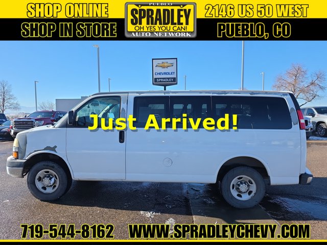 2009 Chevrolet Express Passenger LT