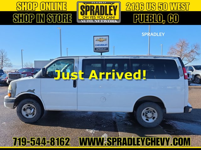 2009 Chevrolet Express Passenger LT