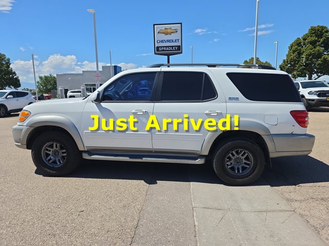 2004 Toyota Sequoia SR5